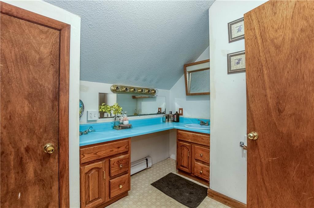 32 Vine Street Property Photo 26