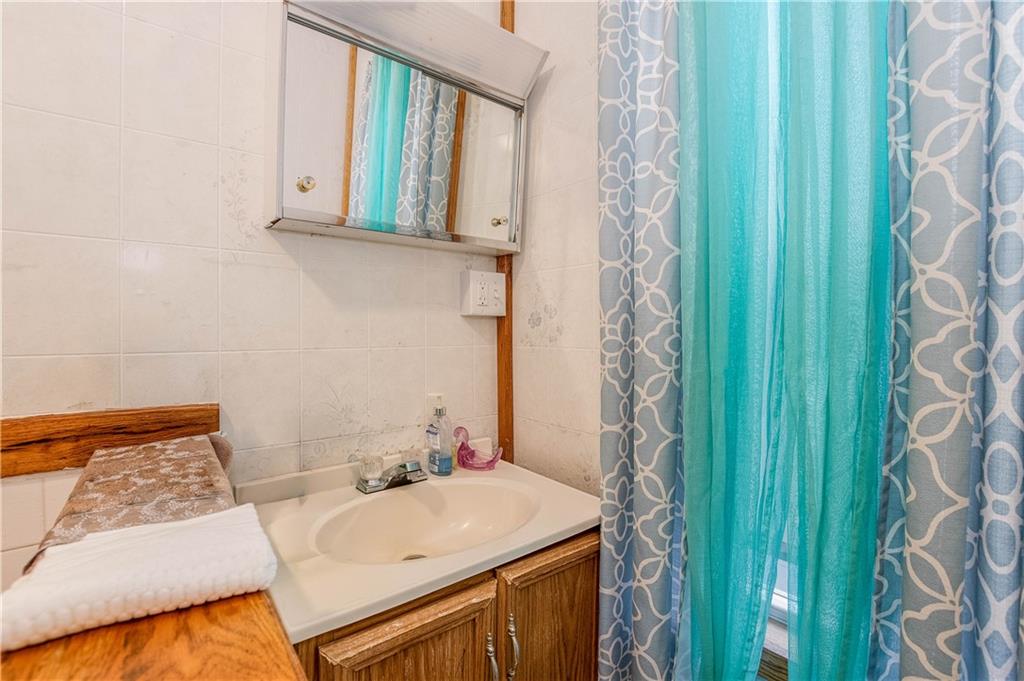32 Vine Street Property Photo 30
