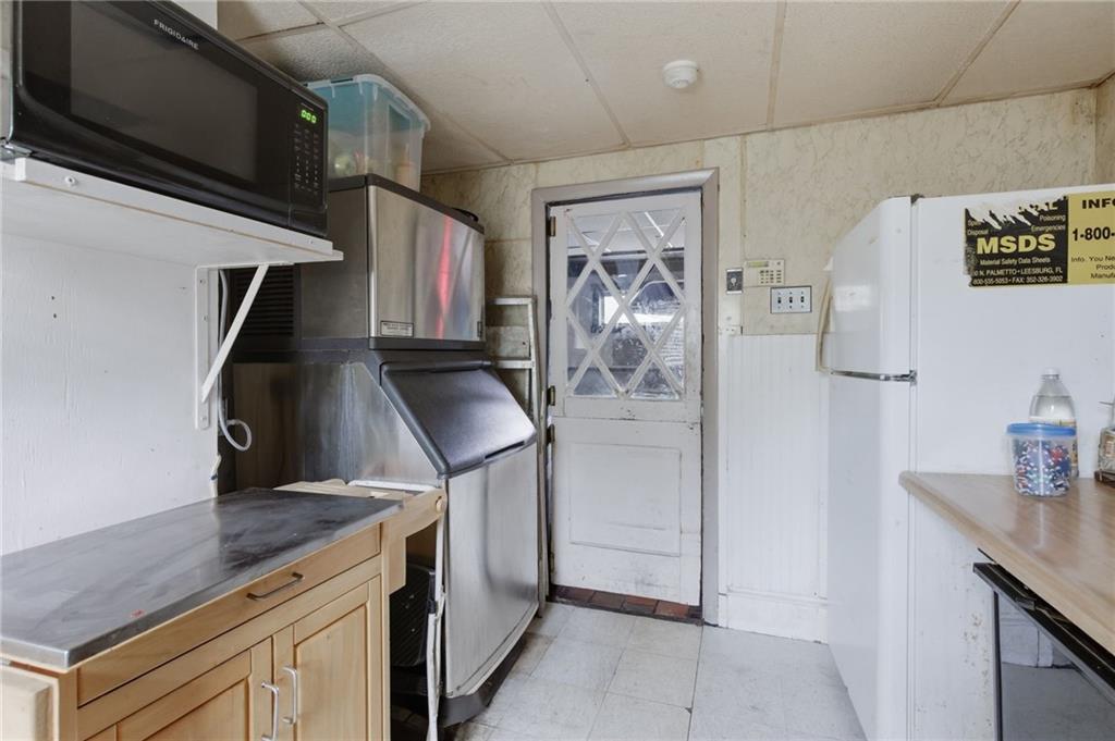 354 Tiogue Avenue Property Photo 17