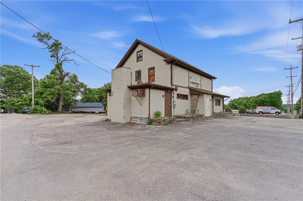 354 Tiogue Avenue Property Photo 28