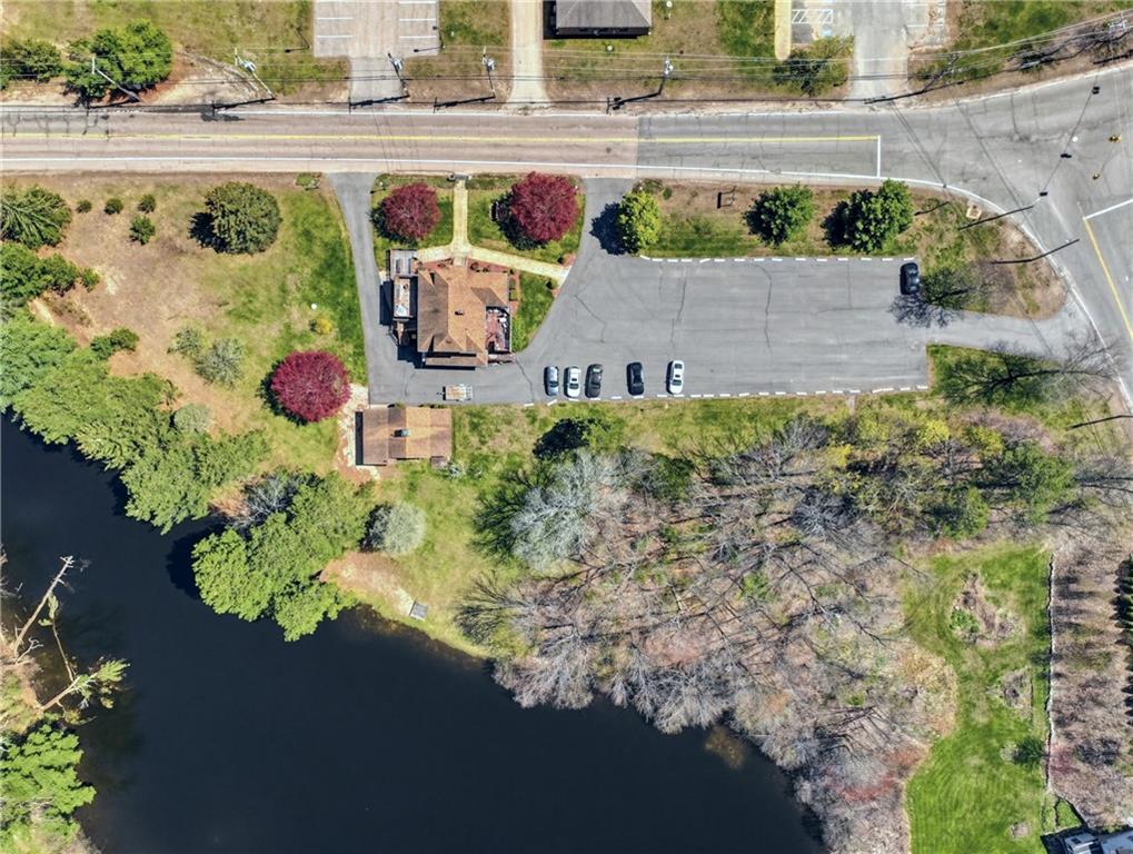 1496 Victory Highway Property Photo 8