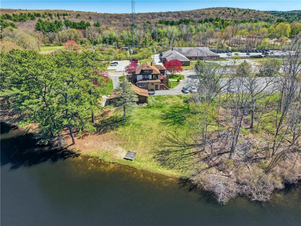 1496 Victory Highway Property Photo 9