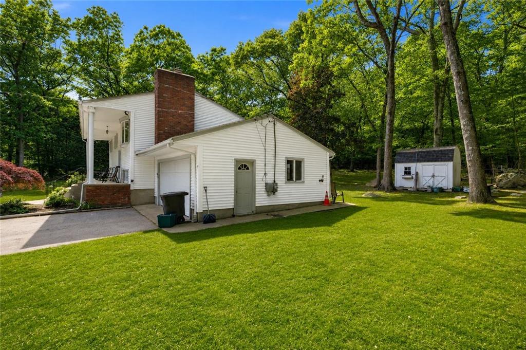 77 Pine Hill Avenue Property Photo 3