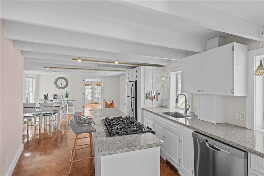 26 Franklin Street Property Photo 9