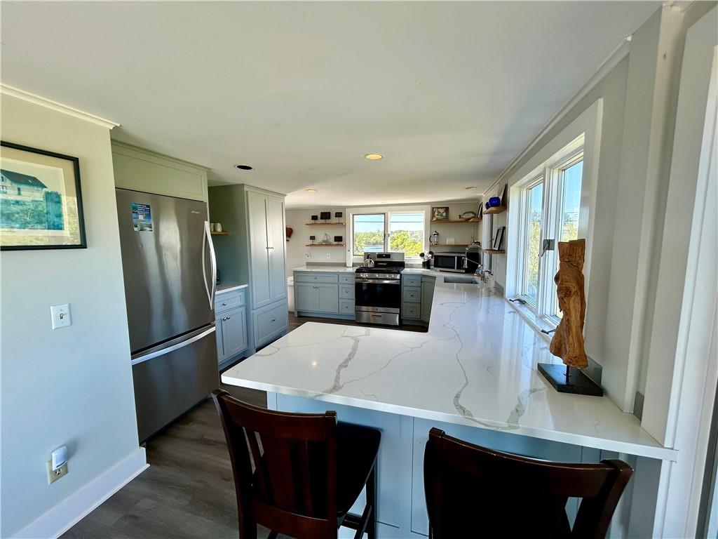 838 Center Road Property Photo 6