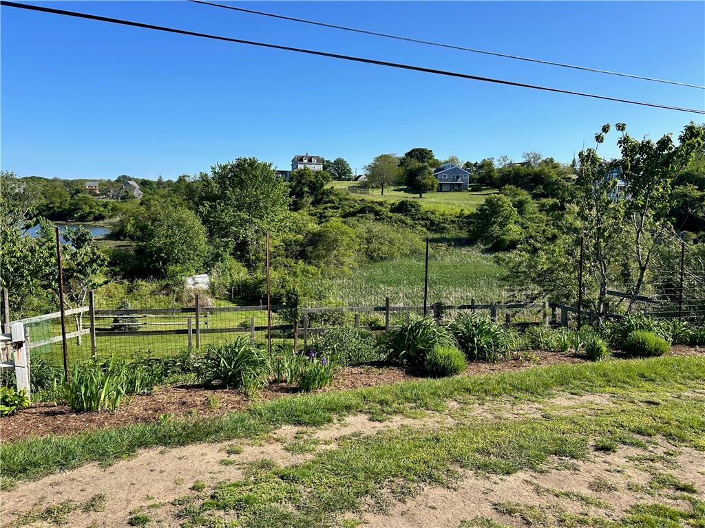 838 Center Road Property Photo 18