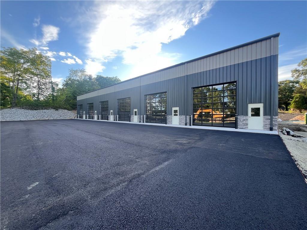 150 George Washington Highway Unit 2 Property Photo 3