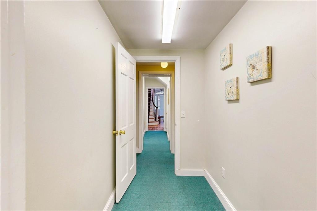 873 Warwick Avenue Property Photo 18
