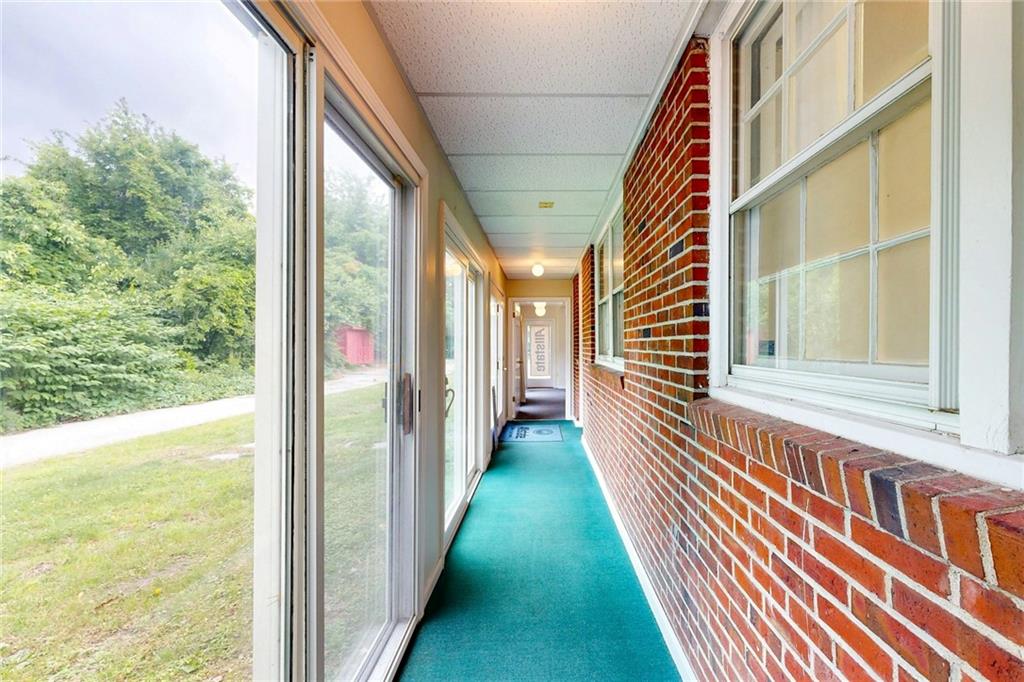 873 Warwick Avenue Property Photo 23