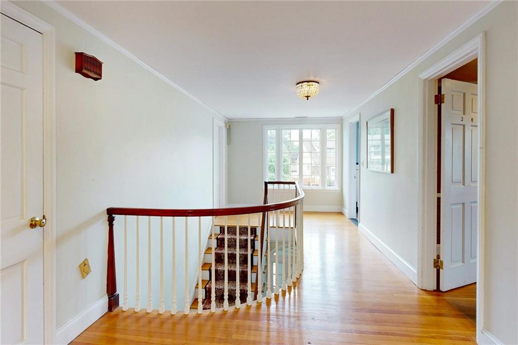 873 Warwick Avenue Property Photo 44