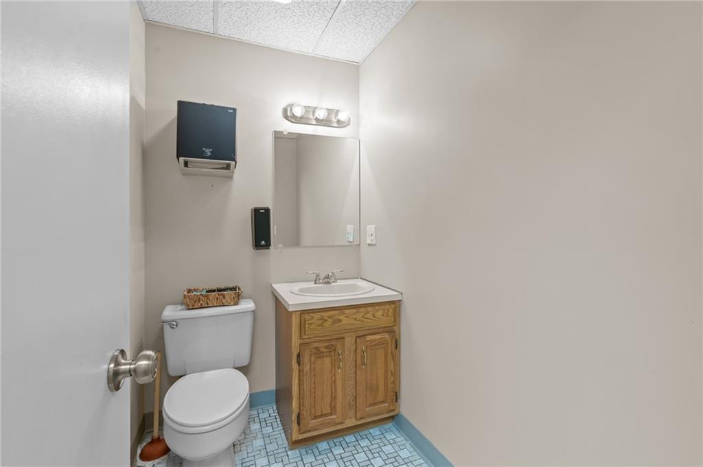 33 College Hill Road Unit 25 - 2 Property Photo 9