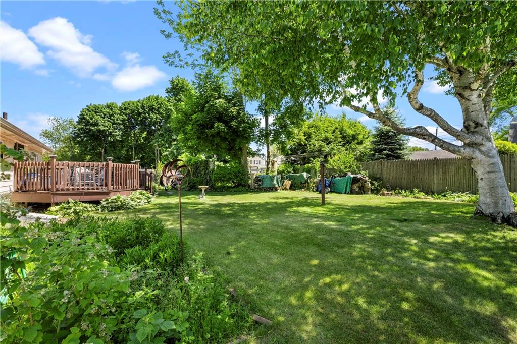 105 Walmer Avenue Property Photo 27