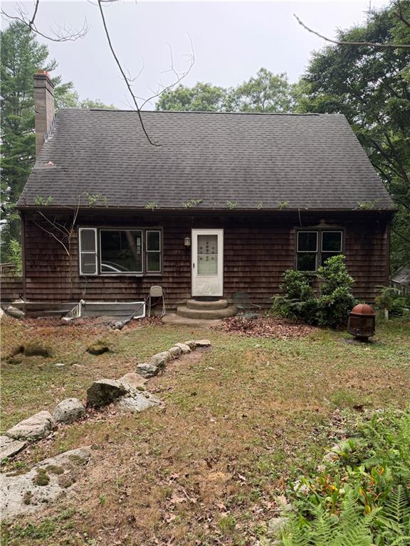 1911 South County Trail Property Photo 1