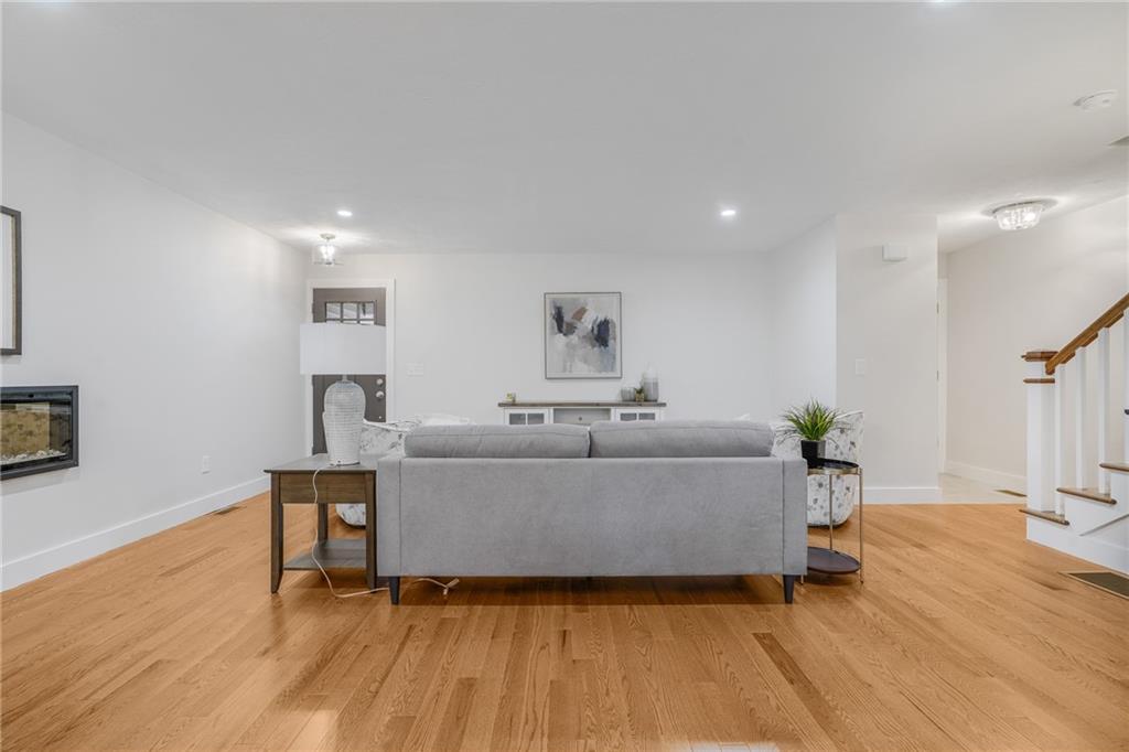 2 Trinity Way Property Photo 11