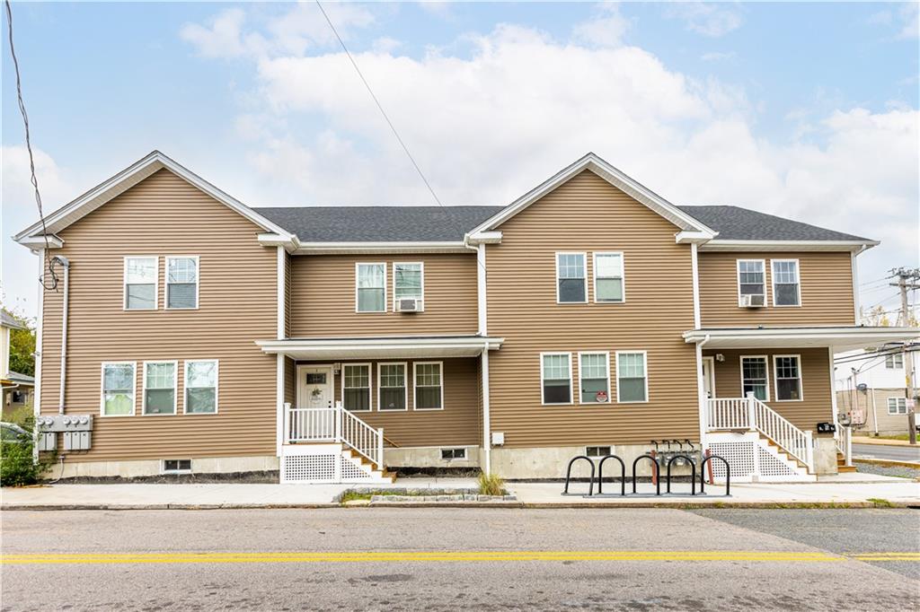 872 Branch Avenue Property Photo 3