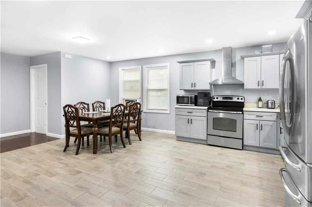 872 Branch Avenue Property Photo 14