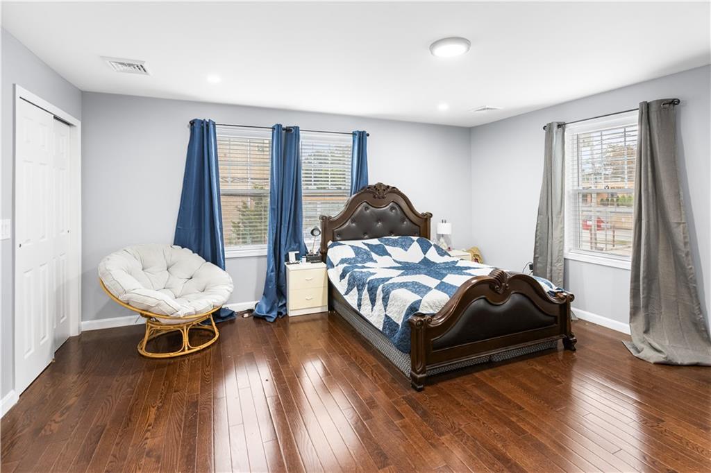 872 Branch Avenue Property Photo 22