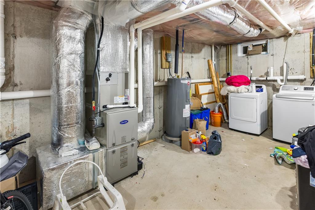 872 Branch Avenue Property Photo 40