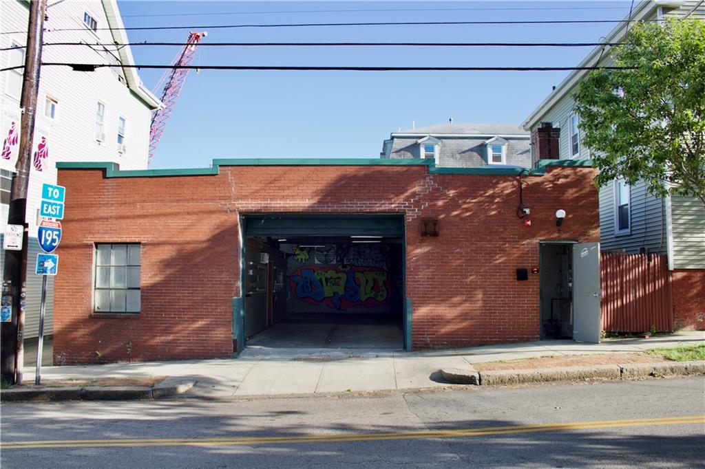 667 Wickenden Street Property Photo 2