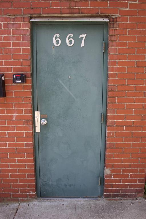 667 Wickenden Street Property Photo 3