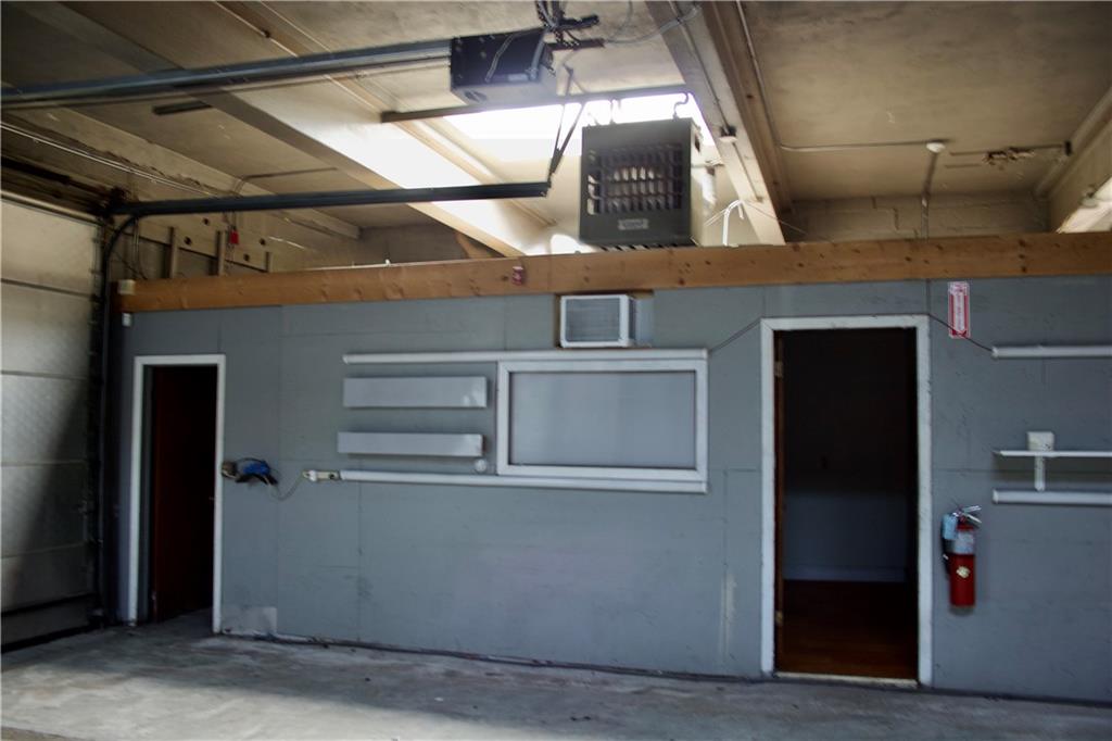 667 Wickenden Street Property Photo 12