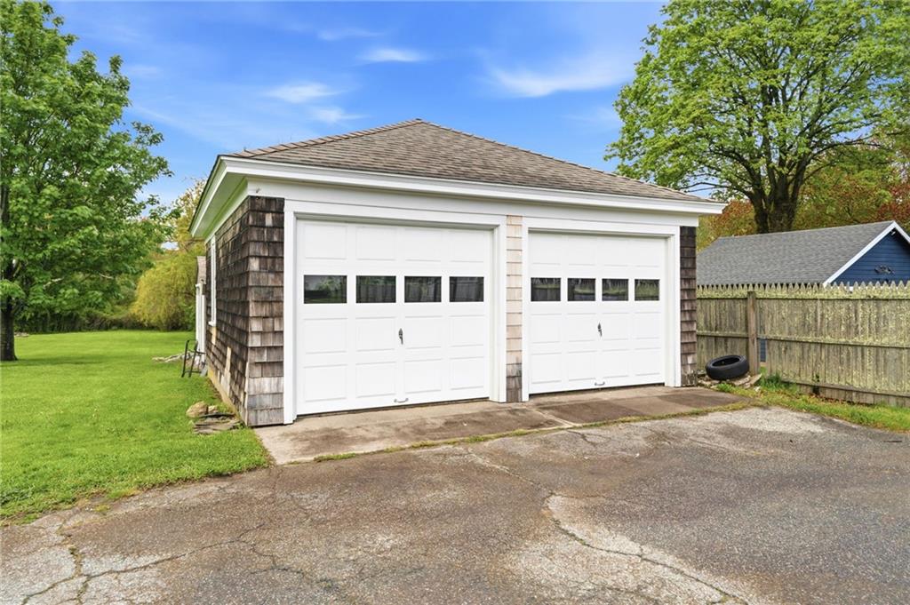 36 Ledward Avenue Property Photo 8