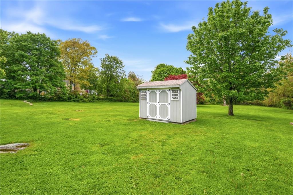 36 Ledward Avenue Property Photo 11