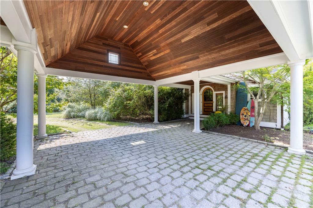 365 Boston Neck Road Property Photo 7