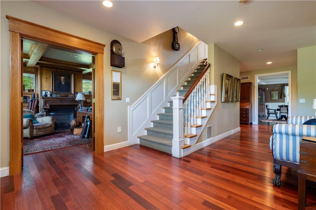 365 Boston Neck Road Property Photo 11