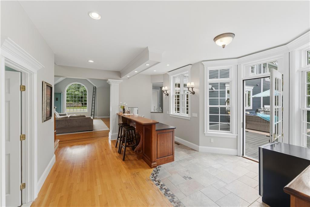 198 Poppasquash Road Property Photo 32