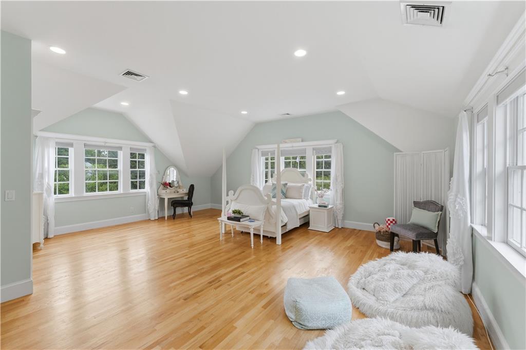198 Poppasquash Road Property Photo 46
