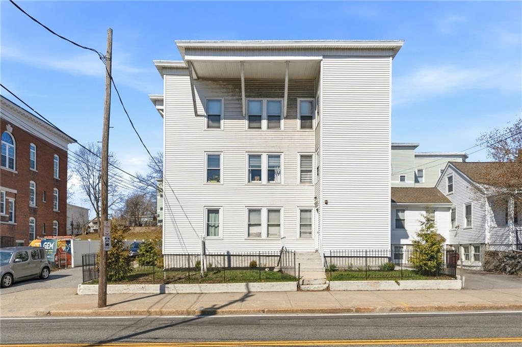 736 Social Street Unit 1r Property Photo 22