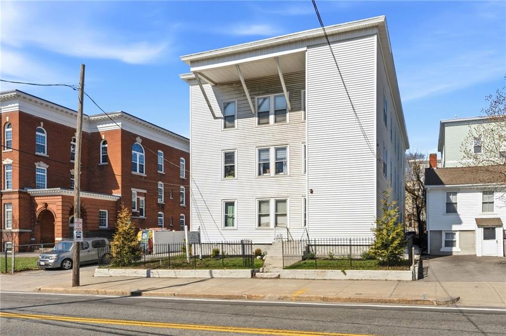 736 Social Street Unit 1r Property Photo 24