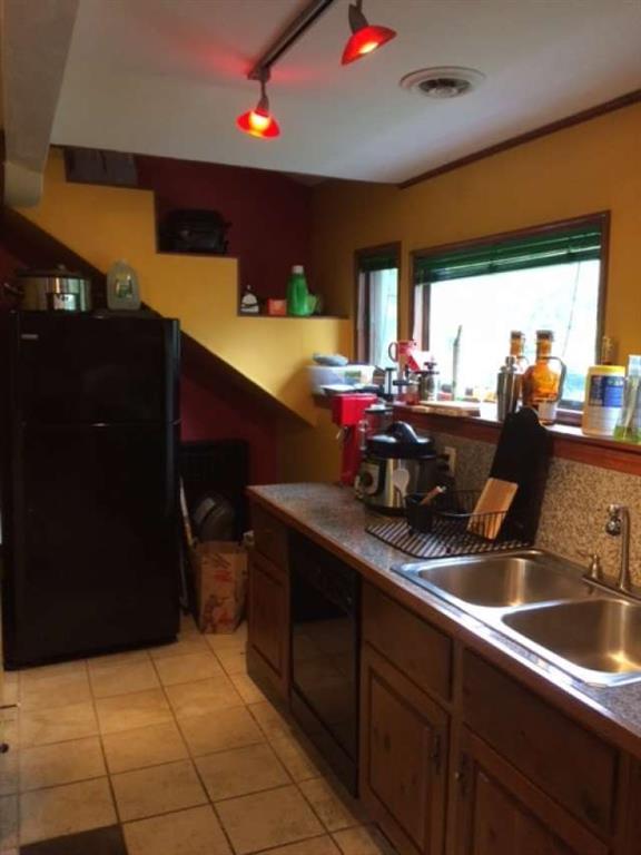 122 Camp Street Property Photo 12