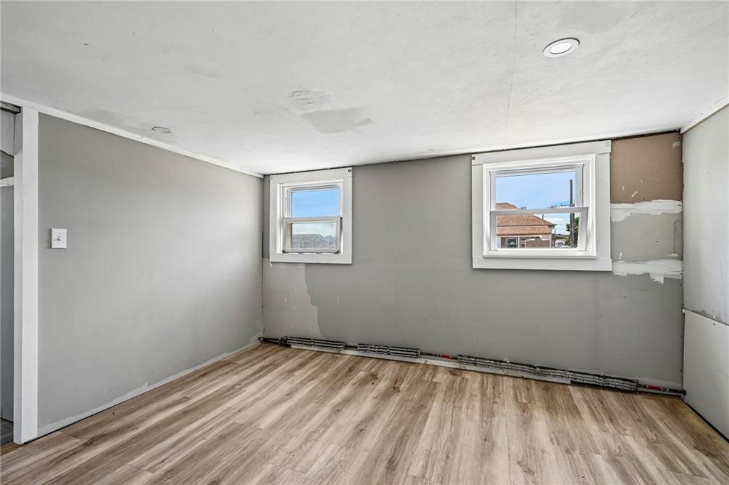 479 Park Avenue Property Photo 25