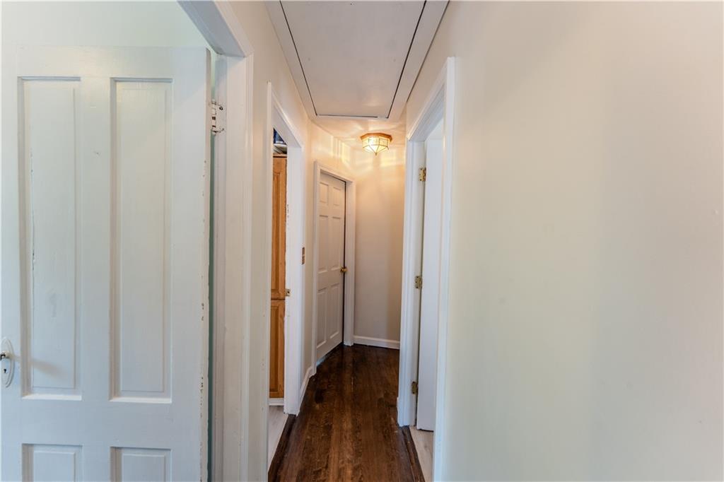 27 Cliffdale Avenue Property Photo 10