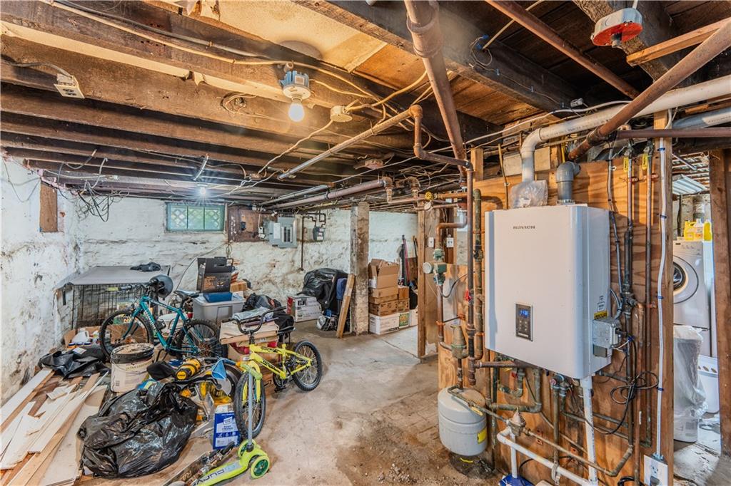 27 Cliffdale Avenue Property Photo 22
