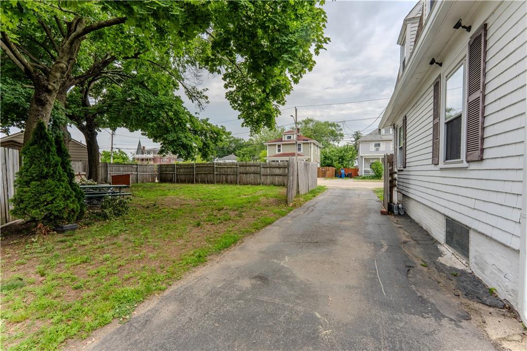 27 Cliffdale Avenue Property Photo 23