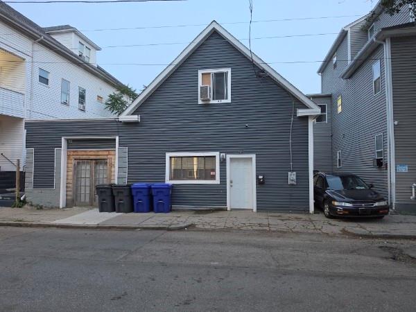 66 Penn Street Property Photo 3
