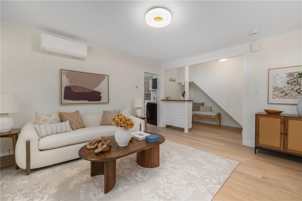 28 Young Street Unit 1 Property Photo 6