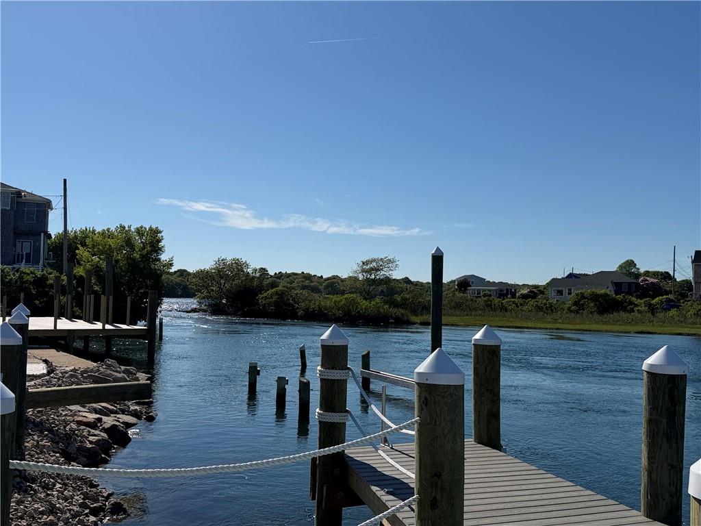 659 C Succotash Road Property Photo 2