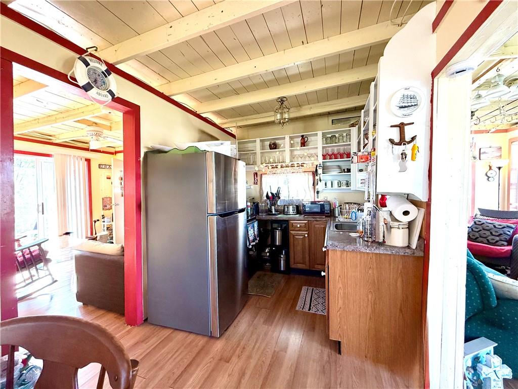 659 C Succotash Road Property Photo 10