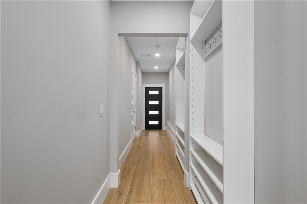 43 12th Street Unit B Property Photo 5