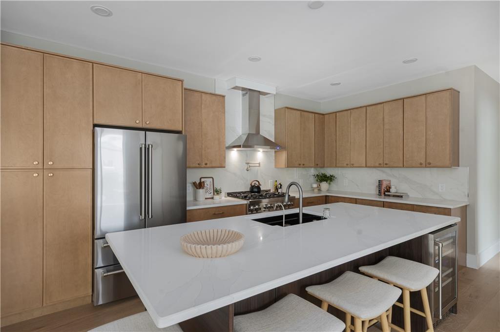 43 12th Street Unit B Property Photo 16
