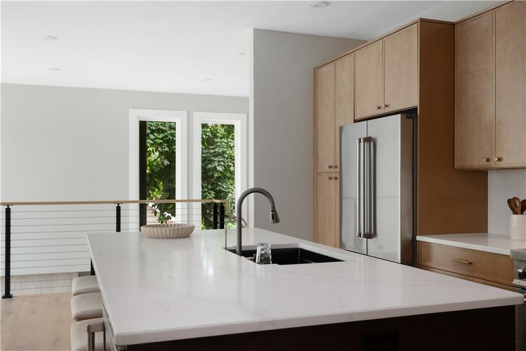 43 12th Street Unit B Property Photo 18
