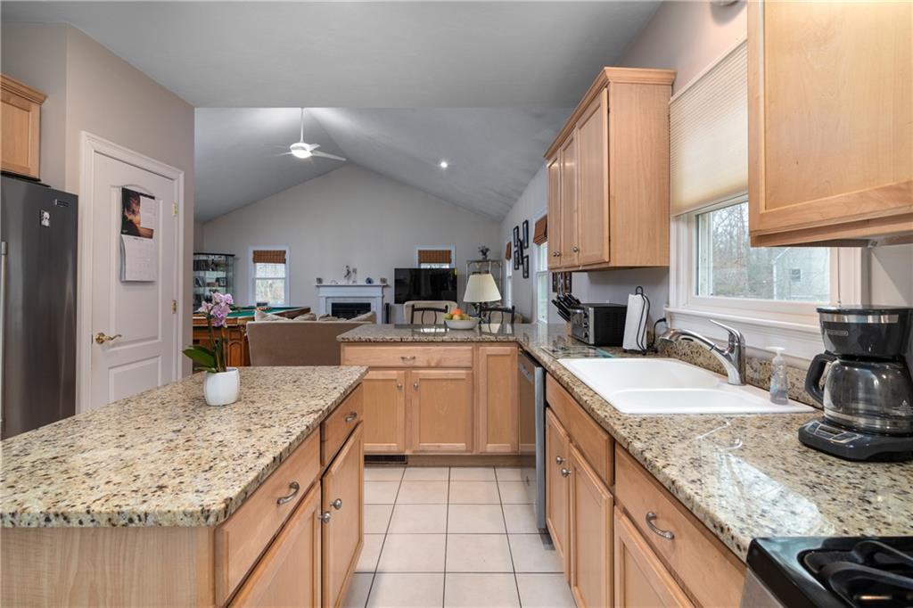 5 Hazelton Lane Property Photo 4