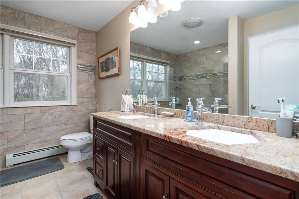 5 Hazelton Lane Property Photo 12