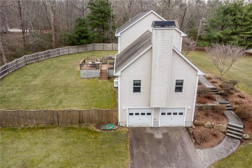 5 Hazelton Lane Property Photo 19
