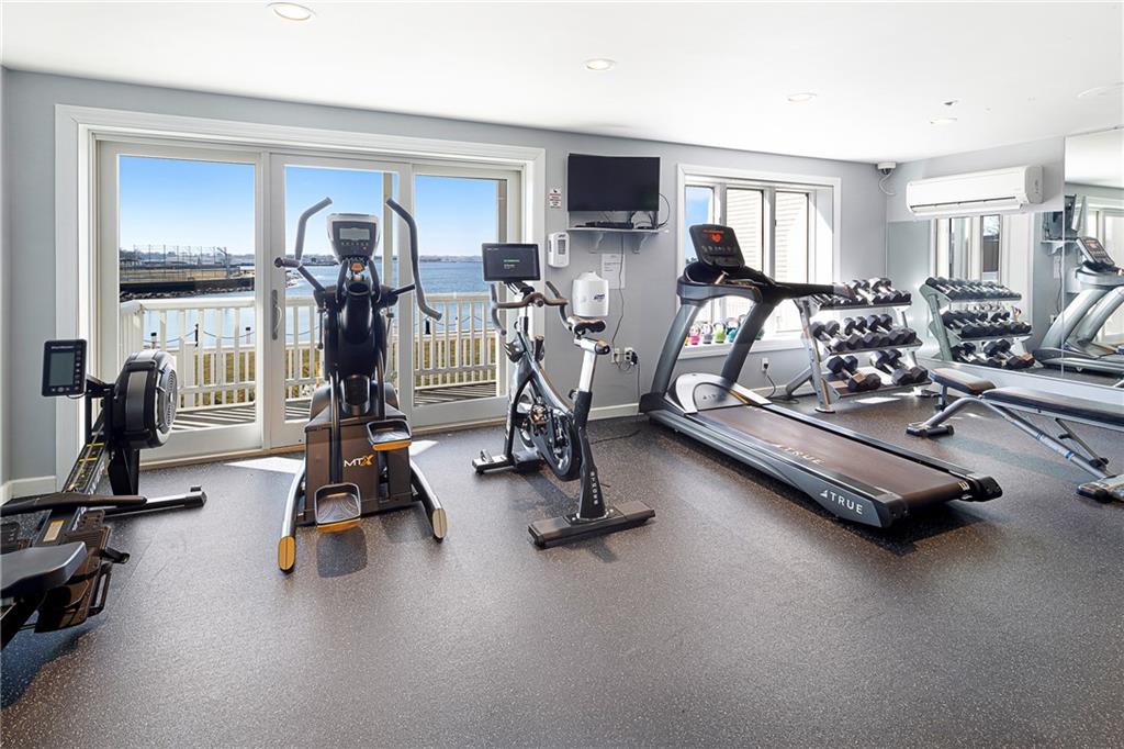 551 Thames Street Unit H3 Property Photo 20