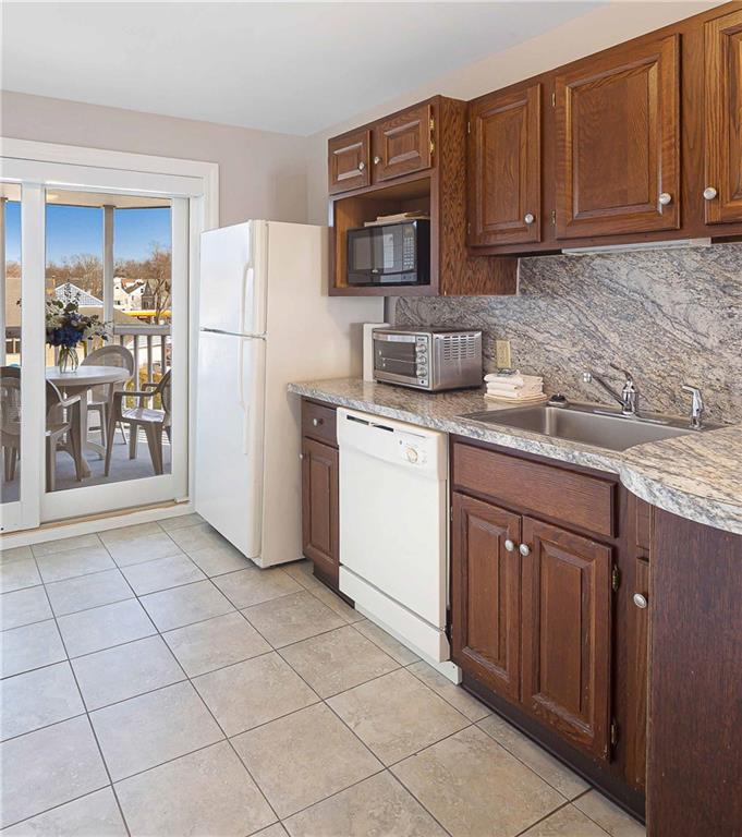 551 Thames Street Unit H3 Property Photo 30